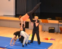 Akrobatische Übungen der Gaukler